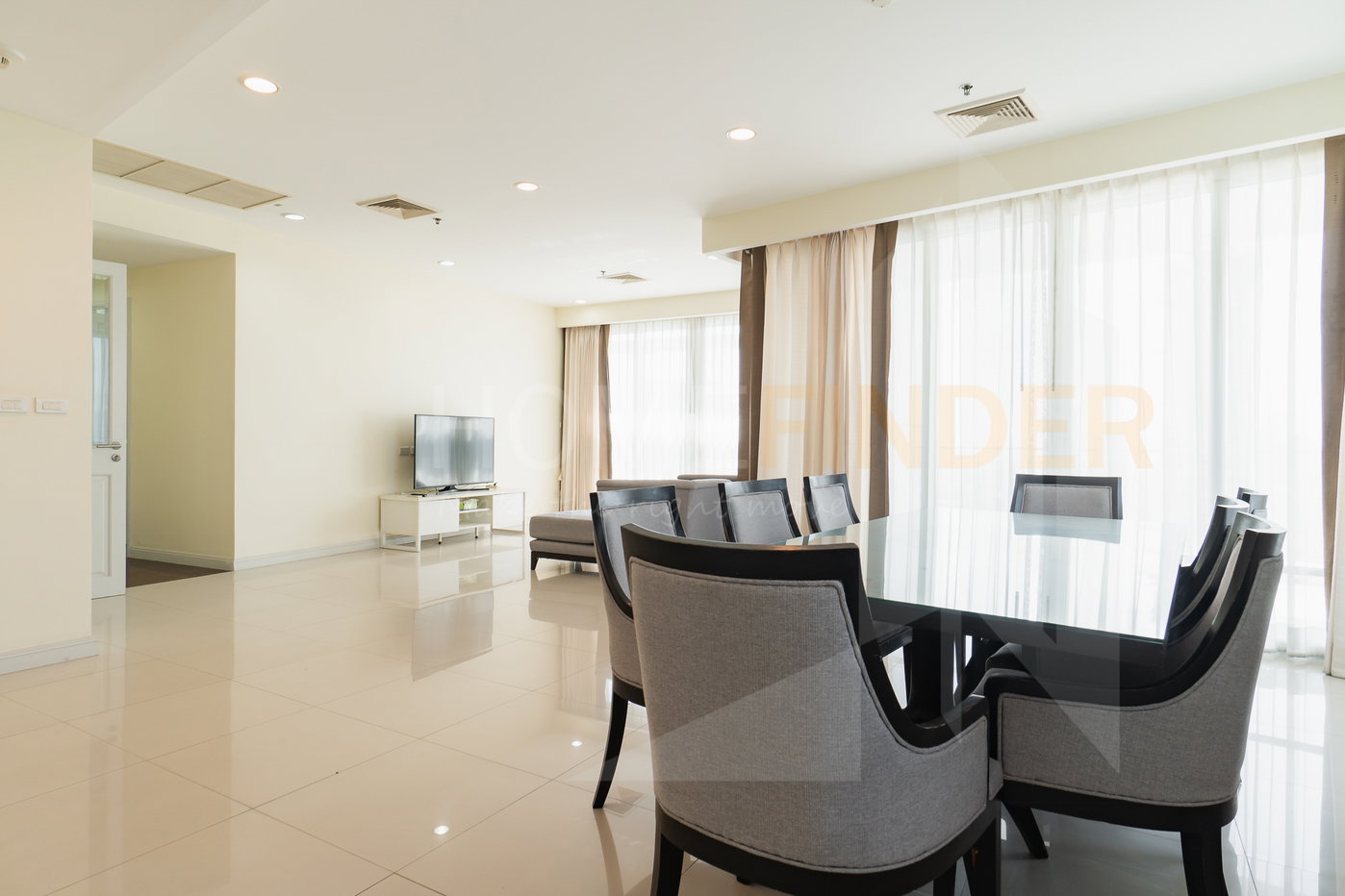 รูป Baan Rajprasong condominium 3 bedrooms, for rent - รูปที่ 24/24