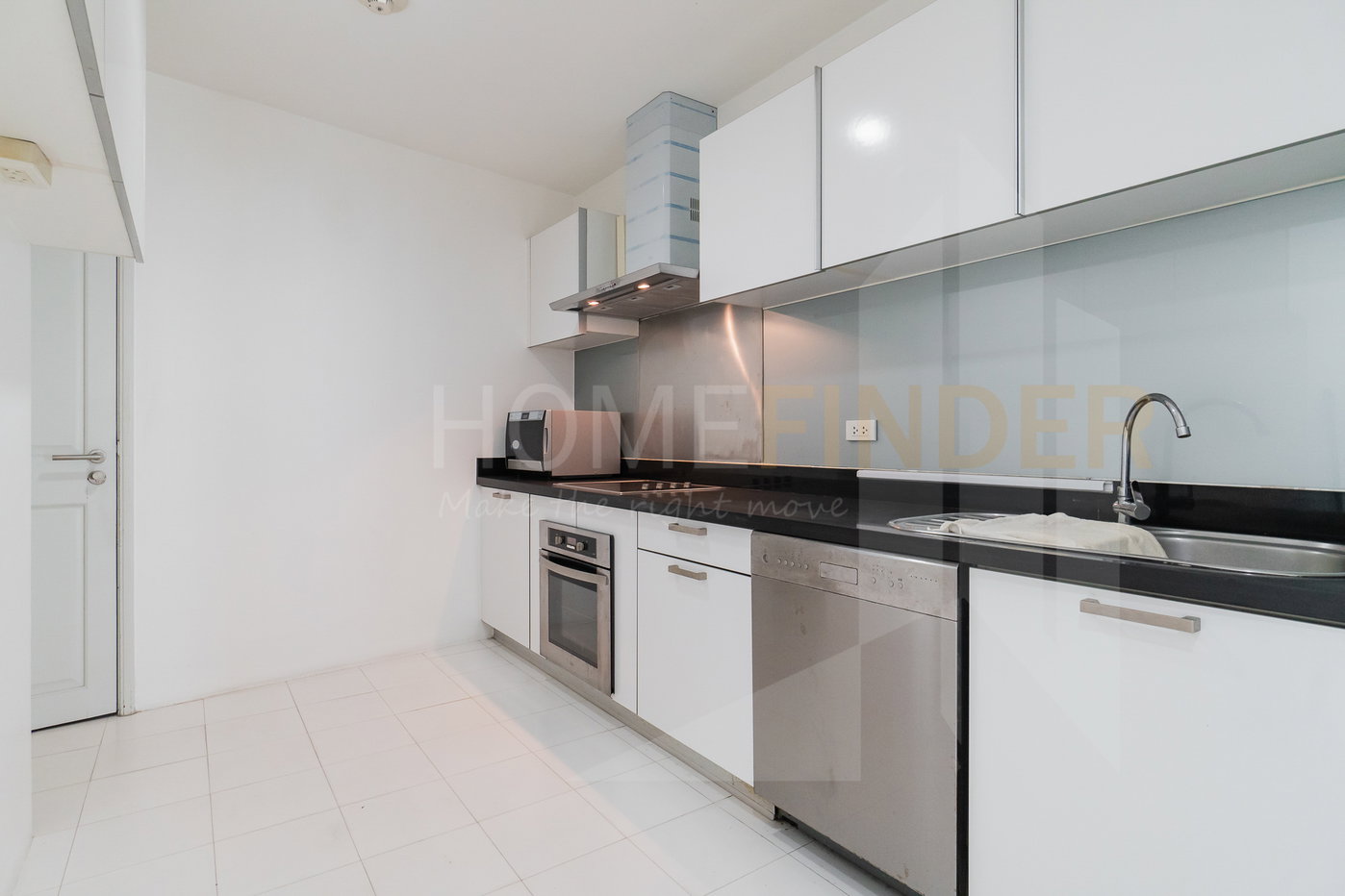 รูป Baan Rajprasong condominium 3 bedrooms, for rent - รูปที่ 21/24