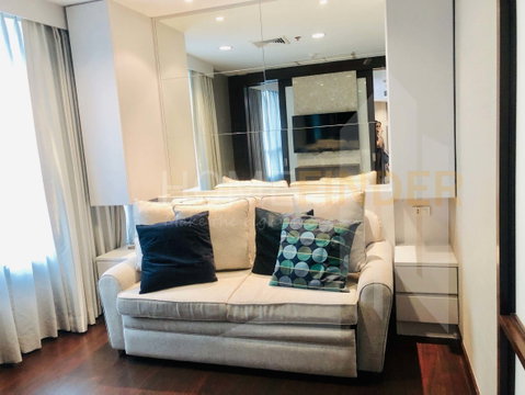 Urbana Langsuan 1 bedroom, for rent