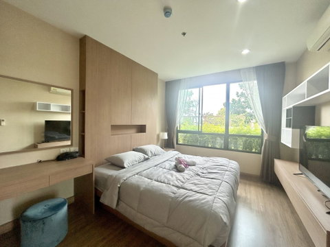 For rent The Sky Condo Sriracha high floor beautiful view atmosphere at Sriracha good location near tourist attractions community sources