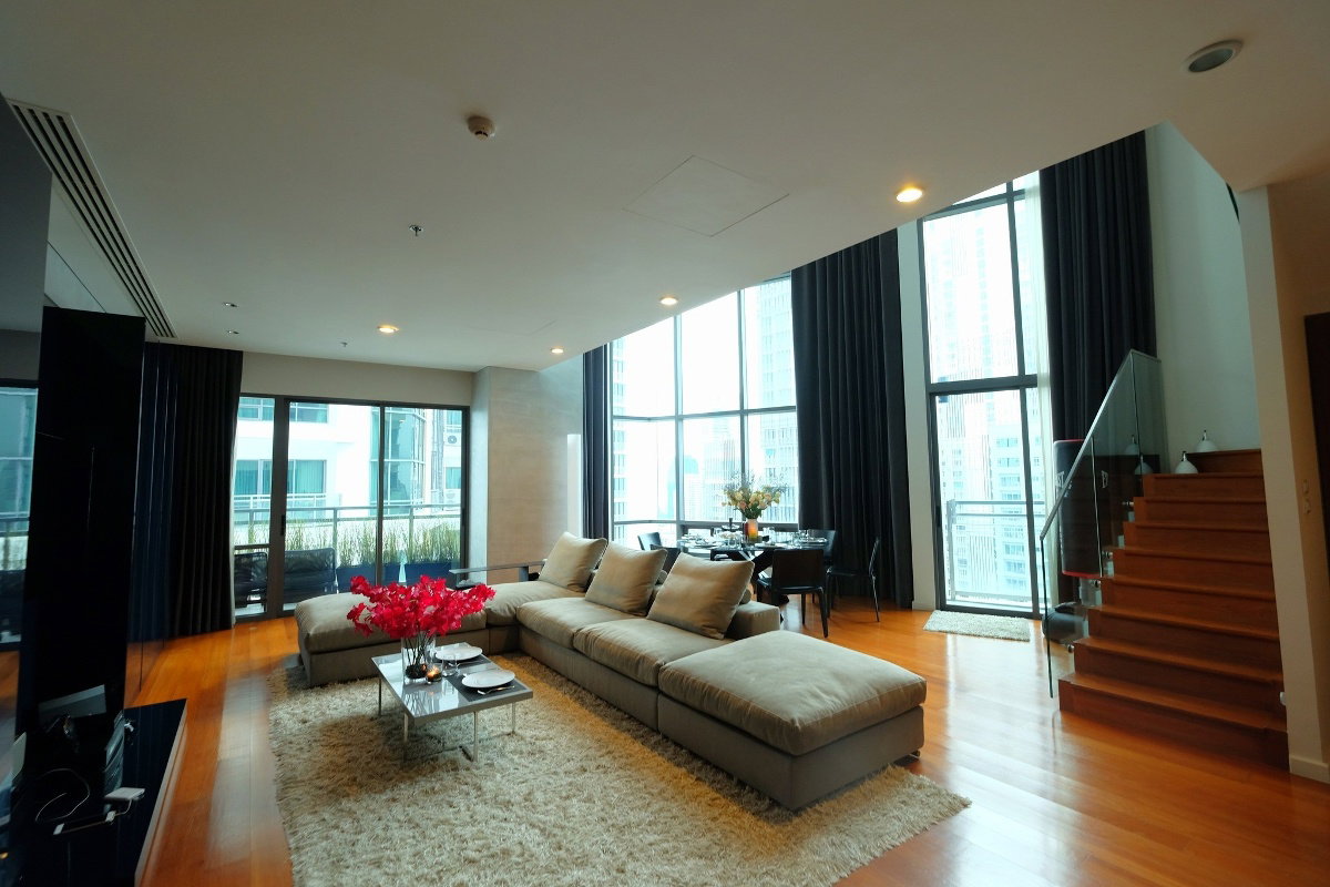 LTH9148 – Condo in Sukhumvit 24 FOR SALE 3 beds 3 baths size 189.39 sq.m. near BTS Phrom Phong Station ONLY 36.3 MB