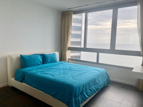 For rent Northpoint pattaya 3 beds corner room (S03-1498)