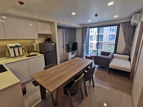 LTH6701 - Maestro 03 Ratchada-Rama 9 FOR SALE 2 beds 2 baths Size 66 Sq.M.Near MRT Rama 9 stations ONLY 8.9 MB