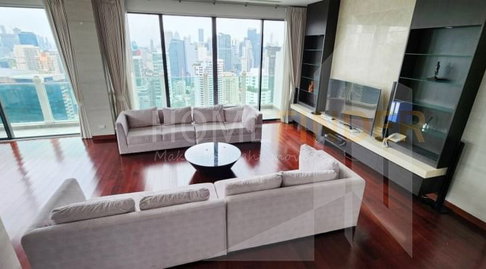 Le Raffine Jambu Dvipa Sukhumvit 39 3 bedrooms, for rent
