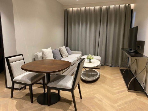LTH9283 – Condo in Sukhumvit 61 FOR RENT size 60 sq.m. 2 beds 2 baths near BTS Ekkamai Station ONLY 65k/Month