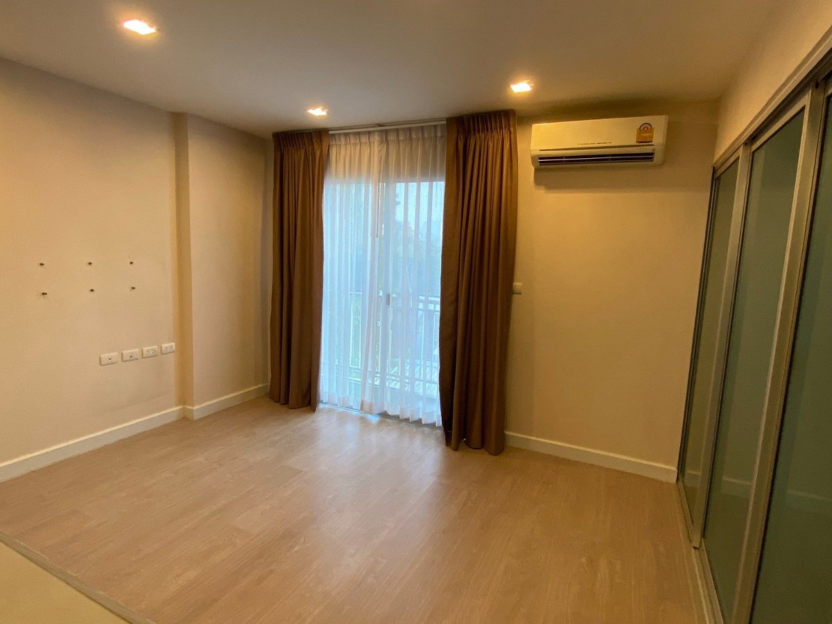 รูป ขายถูกมาก! คอนโด เมโทรลักซ์ พหลโยธิน-สุทธิสาร ห้องขนาด 32.97 ตรม ชั้น4 ตึก B 🆔 line: eyannie - รูปที่ 9/21