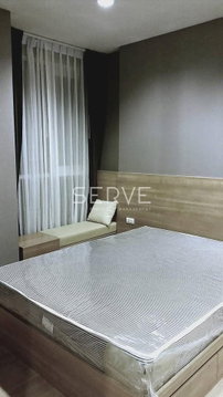 Large Room 1 Bath Good Location BTS Saphan Taksin station 340 m.at Rhythm Sathorn / For Rent