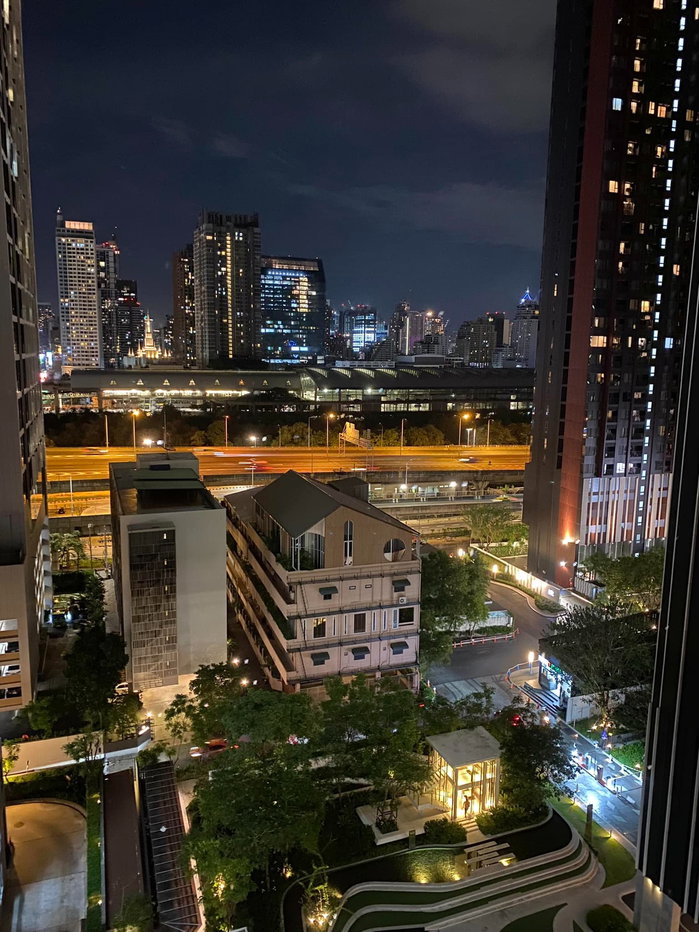 picture Life Asoke-Rama 9 for sell 4.29 MB. - 15/18