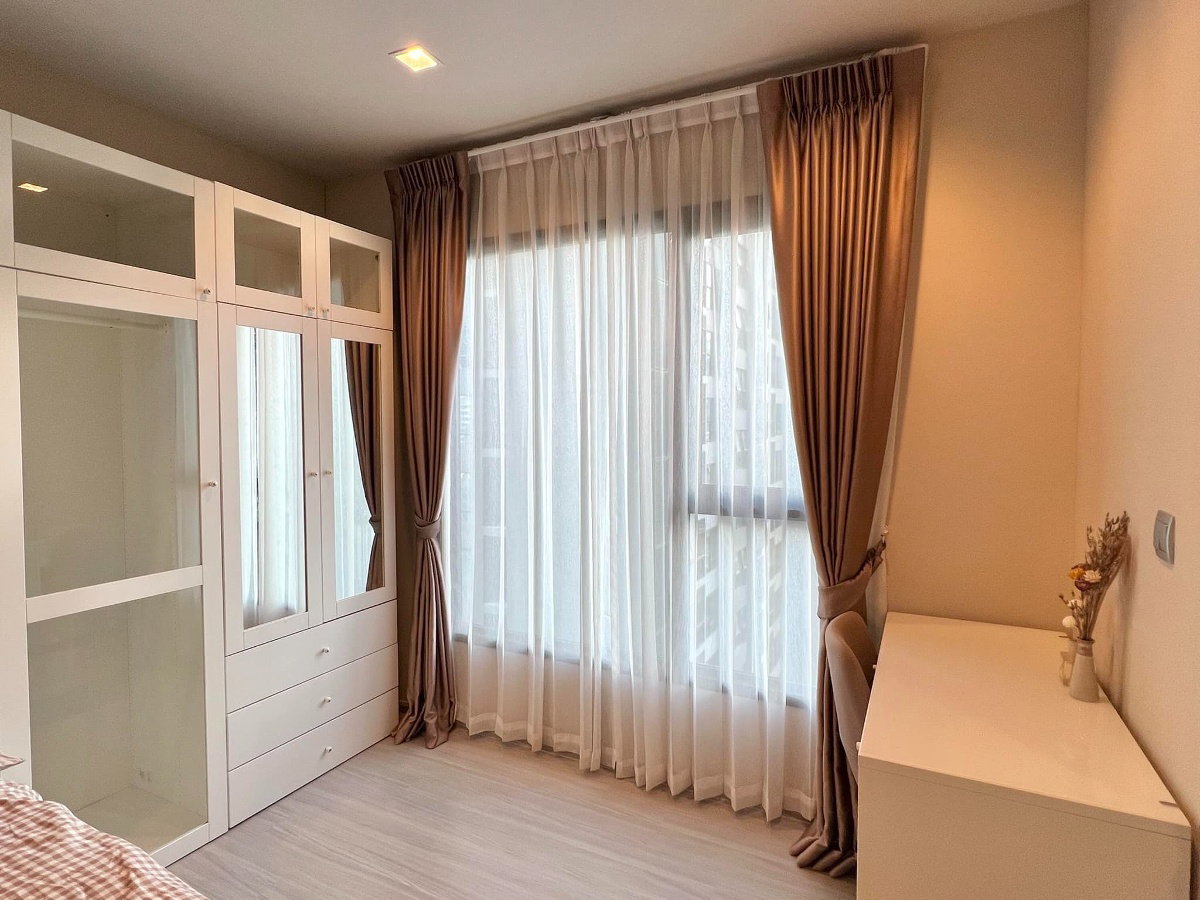picture Life Asoke-Rama 9 for sell 4.29 MB. - 8/18