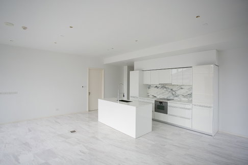 LTHC9400 – Four Seasons Residences FOR SALE size 129.19 sq.m. 2 beds 2 baths near BTS Saphan Taksin Station ONLY 35.5 MB