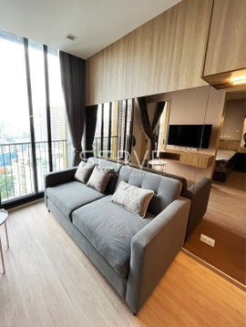 🔥1 Bed Modern Style 34.74 Sq.m. Newest Condo Good Location Close to BTS Phrom Phong 450 m. at Noble STATE 39 Condo / For Rent