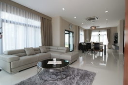 รูป NC On Green Charm - รูปที่ 3/13