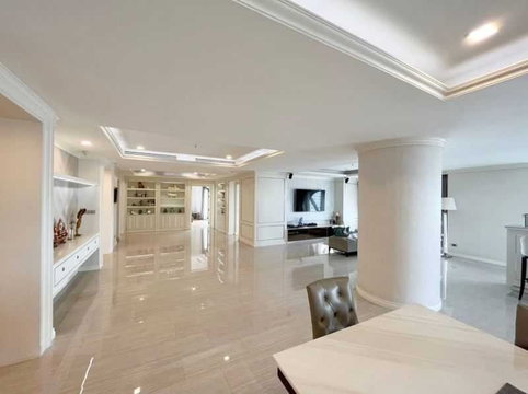 LTH9464 – State Tower FOR SALE size 347.2 sq.m. 3 beds 3 baths near BTS Sapan Taksin Station ONLY 51 MB