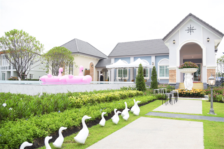 รูป Golden Town Phetkasem 81 - รูปที่ 1/12