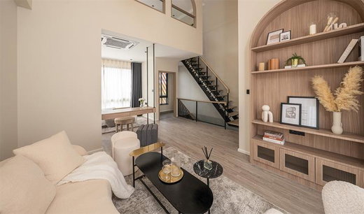 Project Britloft Kaset - Phahon Picture - 2/12