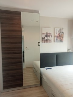 Condo for sale Centric Ratchada - Huai Khwang fully furnished.