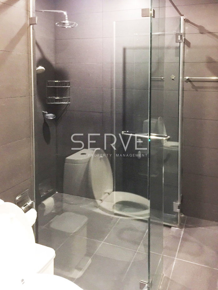 รูป Corner unit 2 Beds Unit on High Fl. in Phloenchit Area Next to BTS / Condo For Rent-Noble Ploenchit - รูปที่ 13/14