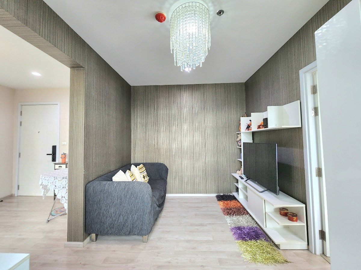 picture Available. luxurious ** For rent, Plum Condo Central Station++ has a washing machine. and bathroom glass divider++ 4 air conditioners - 23/94