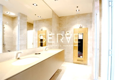 Condos for sale : Good Deal 9.69MB! - 2 Beds Corner Unit in Phrom Phong Area Shuttle bus to BTS Phrom Phong / For Sale