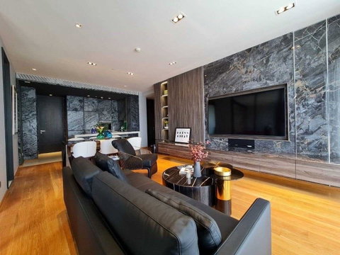 LTH9574 – BEATNIQ Sukhumvit 32 FOR RENT size 107 Sq. m. 2 beds 3 baths near BTS Thonglo Station ONLY 120K/Month