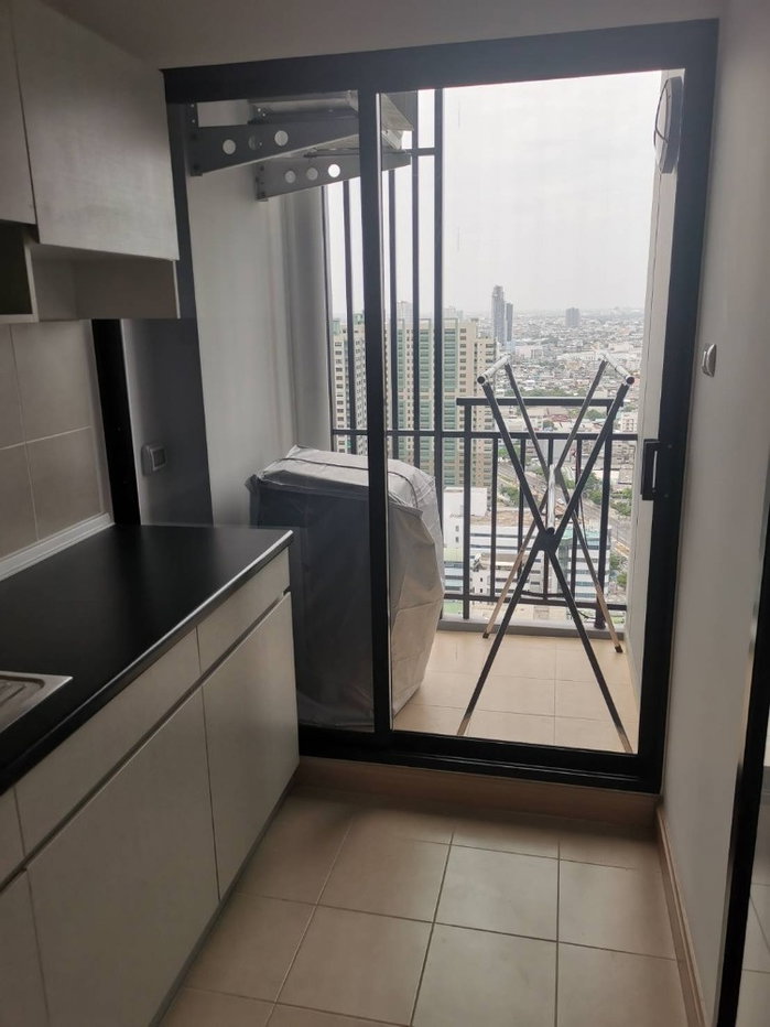 รูป Supalai Loft @ Talat Phlu Station【𝐑𝐄𝐍𝐓】🔥ห้อง Studio แนวโมเดิร์น ห้องกว้าง พื้นที่เยอะ เฟอร์พร้อม วิวใจกลางเมือง ชั้นสูง🔥 - รูปที่ 5/5
