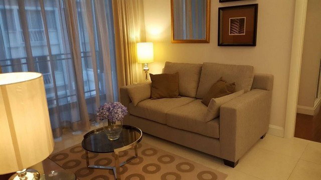 รูป For rent Q Langsuan (คิว หลังสวน) 2นอน 2น้ำ แต่งสวย หรูหรา LH-RW003524 - รูปที่ 7/8