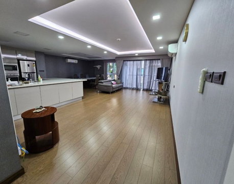 ให้เช่า Avenue61 . 2นอน 190ตร.ม. Line id: @pfagent