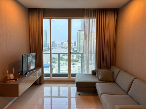 Menam Residences 12th floor Size 47 sq m.