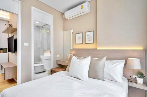 ห้องพร้อม เช่า The Saint Residences 1B1B ==== LineID: @Homelisting(มี@ข้างหน้า)