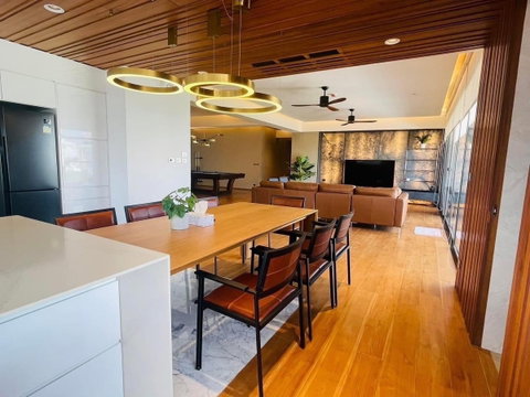 LTHC9654 – Phatsana garden FOR SALE with Tenant size 355 Sq. m. 4 beds 4 baths near BTS Ekkamai Station ONLY 45 MB