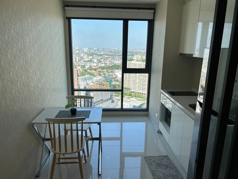 LTH9660 – Rhythm Sukhumvit 42 FOR SALE size 45 Sq. m. 1 bed 1 bath near BTS Ekkamai Station ONLY 8.8 MB
