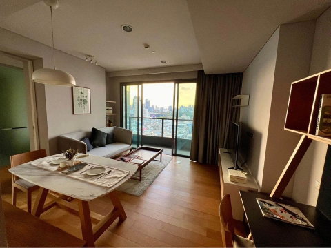 For rent The Lumpini 24 ห้องมุม เฟอร์และเครื่องใช้ไฟฟ้าครบ LH-RW3706