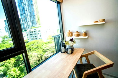 Condos for sale : 1 Bed Homey Style East Side Good Location Shuttle bus to BTS Thong Lo 350 m. at Rhythm Sukhumvit 36 - 38 Condo / For Sale