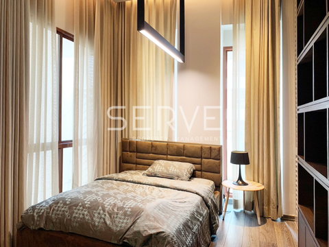 🔥Hot Price 150K🔥 - 3 Bed with Bathtub Large Room 265.83 sq.m. Good Location Close to BTS Phloen Chit 800 m. at The Crest Ruamrudee Condo / For Rent