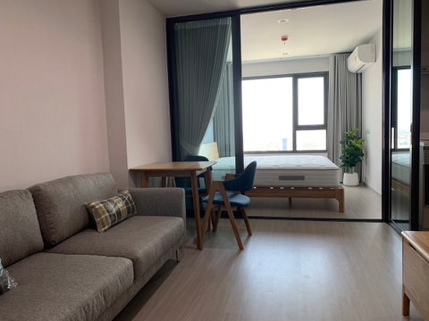 For Rent Life Ladprao (Near BTS Ha Yaek Lat Phrao Station)