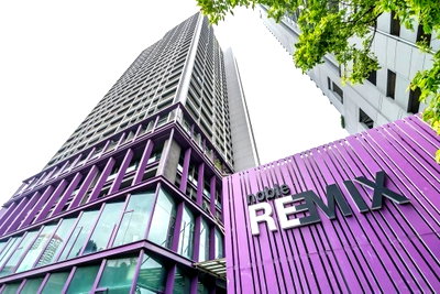 Condos for sale : 1 Bed with Bathtub 62 sq.m. High Fl. 20+ Good View and Good Location Next to BTS Thong Lo at Noble Remix Condo / For Sale