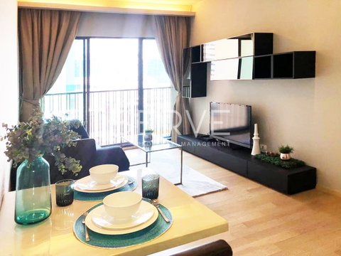 🔥8.7 MB🔥 -  Large Room 1 Bed with Bathtub Close to BTS Phrom Phong 200 m. at Noble Refine Condo / For Sale 