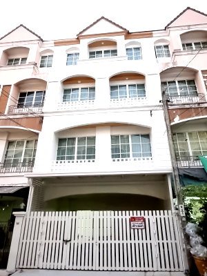 อาคารพาณิชย์ ถนนลาดพร้าววังหิน :  ขายด่วน โฮมออฟฟิศ ลาดพร้าว วังหิน สวย พร้อมอยู่ 4ชั้น 7นอน 6น้ำ สนใจ line paolin1 line 0928242499