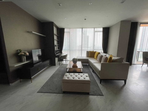 LTHC9738 –The Monument Thonglor FOR SALE size 125 Sq.m. 2 beds 3 baths near BTS Thonglor Station ONLY 39 MB