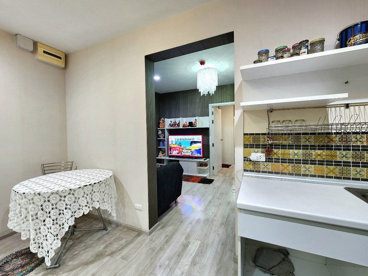 picture Available. luxurious ** For rent, Plum Condo Central Station++ has a washing machine. and bathroom glass divider++ 4 air conditioners - 50/94