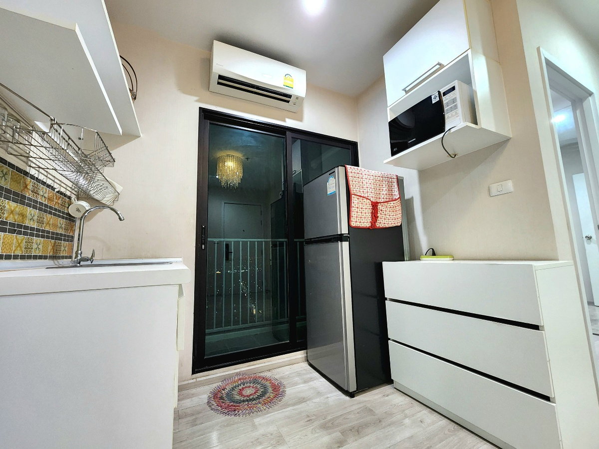picture Available. luxurious ** For rent, Plum Condo Central Station++ has a washing machine. and bathroom glass divider++ 4 air conditioners - 55/94