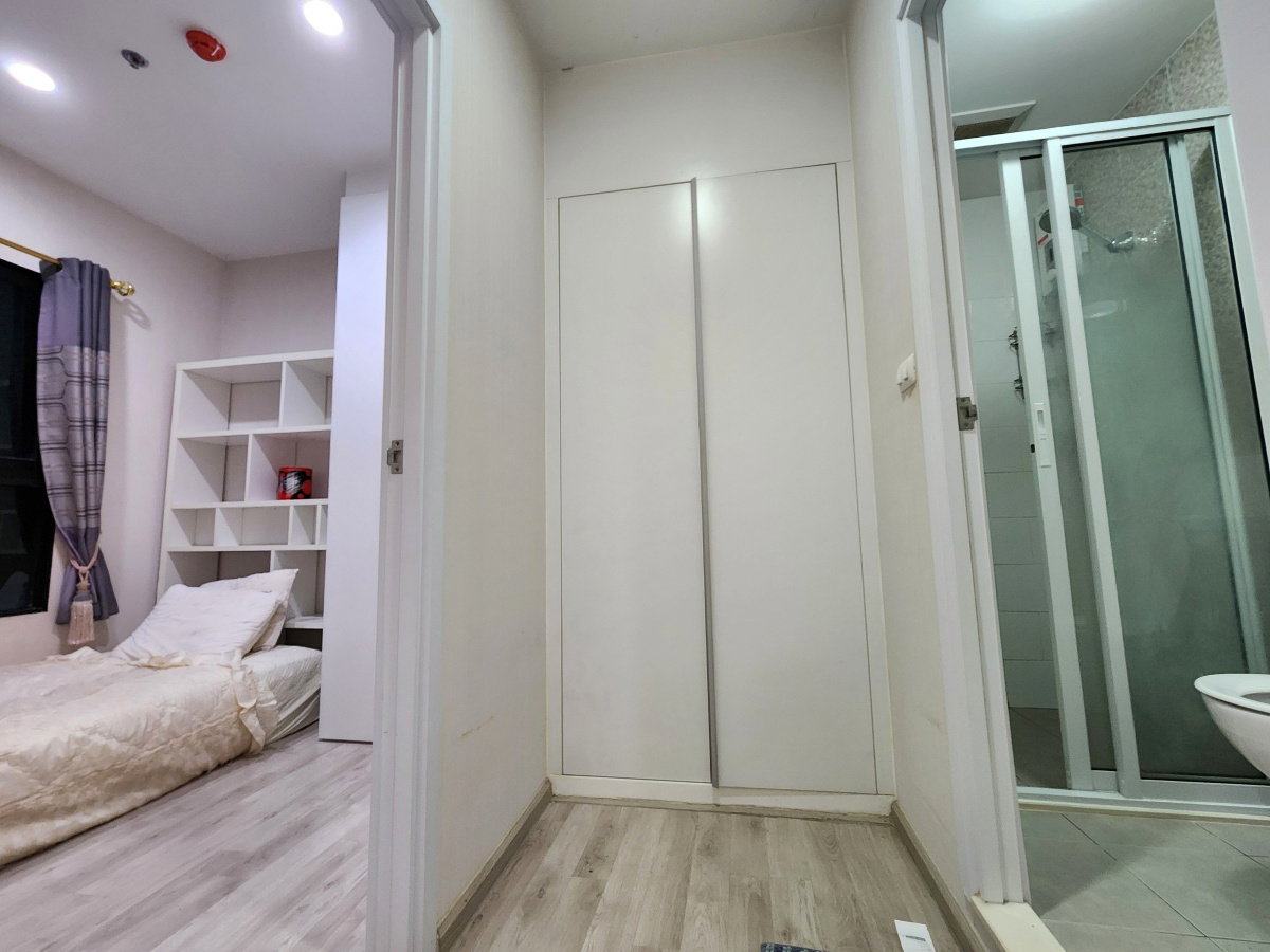 picture Available. luxurious ** For rent, Plum Condo Central Station++ has a washing machine. and bathroom glass divider++ 4 air conditioners - 56/94