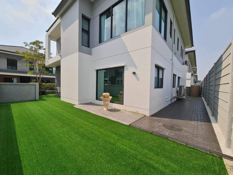 Houses for rent : LTH9798&LTH9798 – House FOR RENT/SALE in Bangna 4 beds 5 baths size 313 sq.m. Near BTS Bangna Station