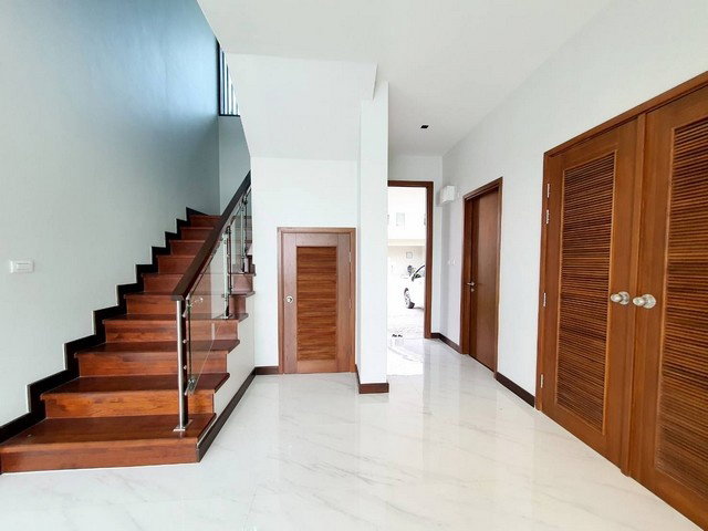 picture FOR SALE  HOUSE PROPERTY  40000000 BAHT. - 24/37
