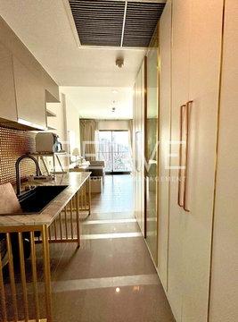 1 Bed 1 Bath Good Location Close to BTS Wongwian Yai 200 m. / For Sale-TEAL Sathorn Taksin