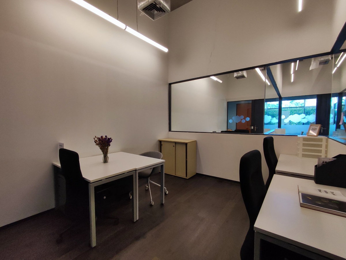 รูป ออฟฟิศ สำนักงานให้เช่า พระโขนง Office ตกแต่งสวย พร้อมเข้าอยู่ อาคาร ซัมเมอร์ ฮิลล์ พระโขนง Summer Hills สำหรับ 1 - 20 ท่าน ใกล้รถไฟฟ้า BTSพระโขนง - รูปที่ 8/39