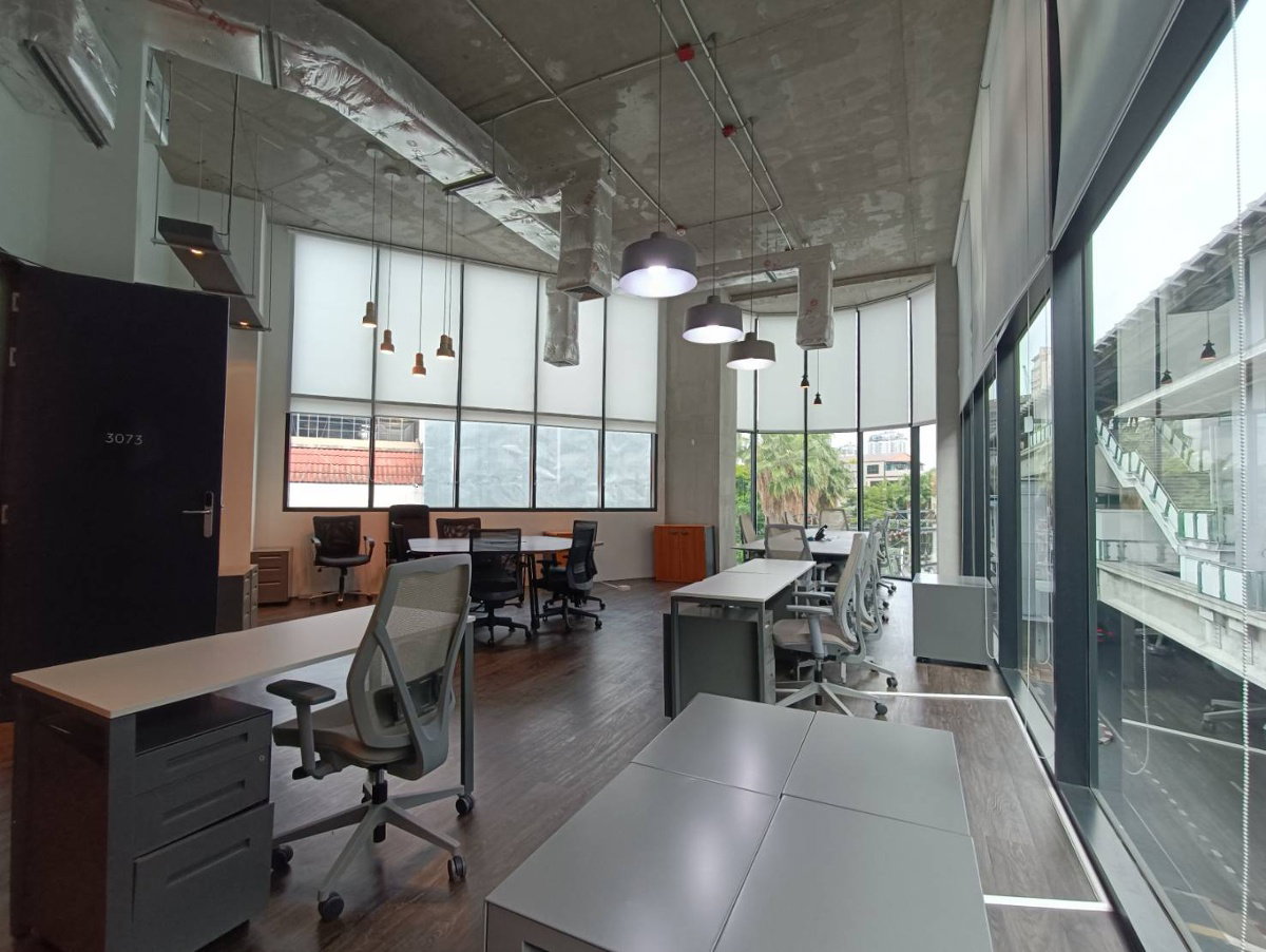 รูป ออฟฟิศ สำนักงานให้เช่า พระโขนง Office ตกแต่งสวย พร้อมเข้าอยู่ อาคาร ซัมเมอร์ ฮิลล์ พระโขนง Summer Hills สำหรับ 1 - 20 ท่าน ใกล้รถไฟฟ้า BTSพระโขนง - รูปที่ 31/39