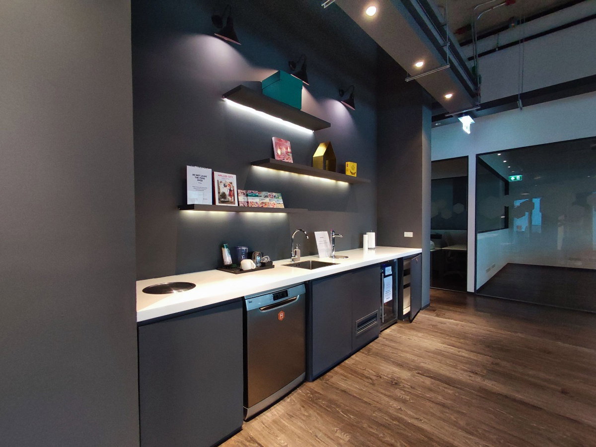 รูป ออฟฟิศ สำนักงานให้เช่า พระโขนง Office ตกแต่งสวย พร้อมเข้าอยู่ อาคาร ซัมเมอร์ ฮิลล์ พระโขนง Summer Hills สำหรับ 1 - 20 ท่าน ใกล้รถไฟฟ้า BTSพระโขนง - รูปที่ 23/39