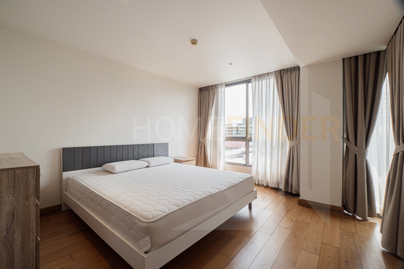 picture Downtown 49 3 bedrooms, for sale - 7/10