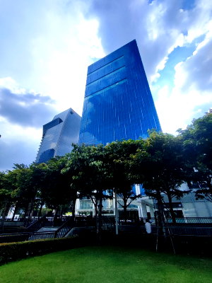 สำนักงานให้เช่า : ให้เช่า ออฟฟิศ สำนักงาน รัชดา Office อาคาร เอไอเอ แคปิตอล เซ็นเตอร์ - AIA Capital Center เริ่มต้น 10,000 บาท ใกล้รถไฟฟ้าใต้ดิน MRTศูนย์วัฒนธรรม